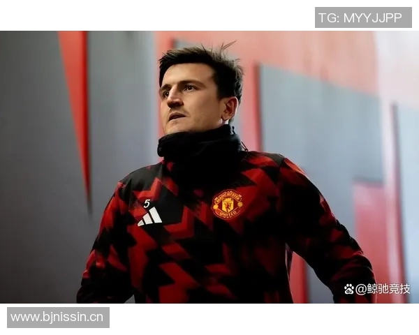 阿尔巴意外宣布退役仅两天前双响并续约至2027年