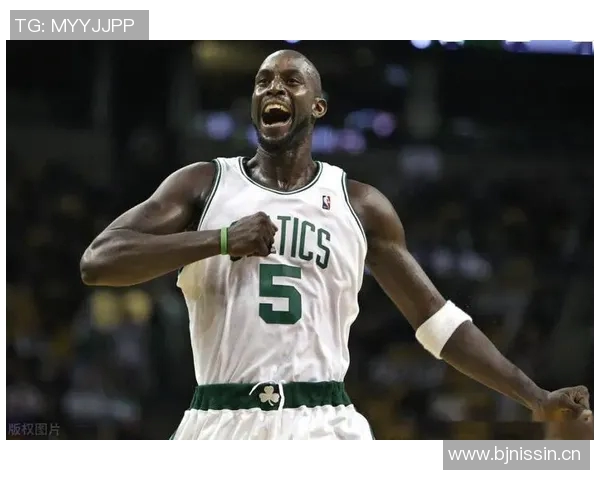 加内特透露与文班深入探讨攻防技巧与心态调整未涉及垃圾话内容