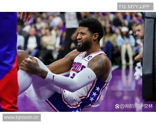 乔治参与合练展现状态恩比德单独进行力量与体能训练